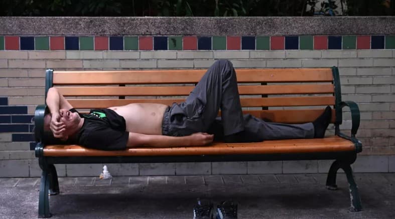Hong Kong endures record heat in 142 years