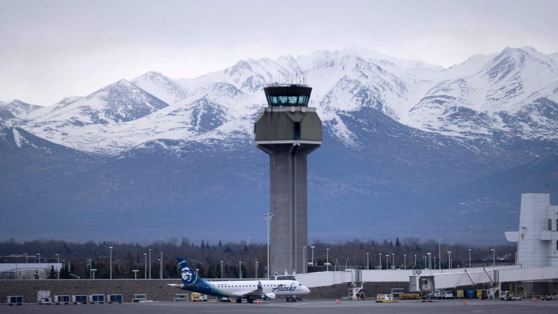 Eight Dead in Alaska Plane Crash
