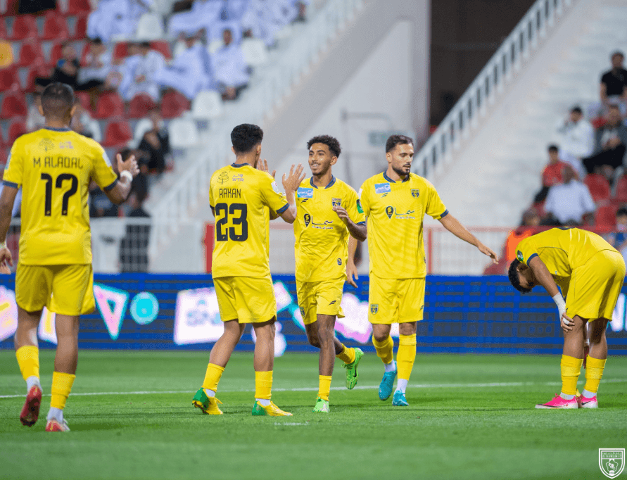 ضمك يتخطى التعاون ويتأهل لكأس الملك