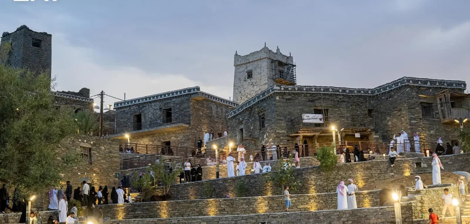 مهرجان الأطاولة يعزز التراث الحجري في الباحة
