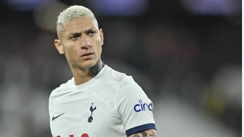 Tottenham seeks offer for Richarlison