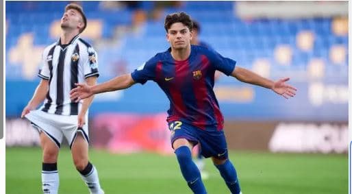 Barcelona extends Xavi's contract