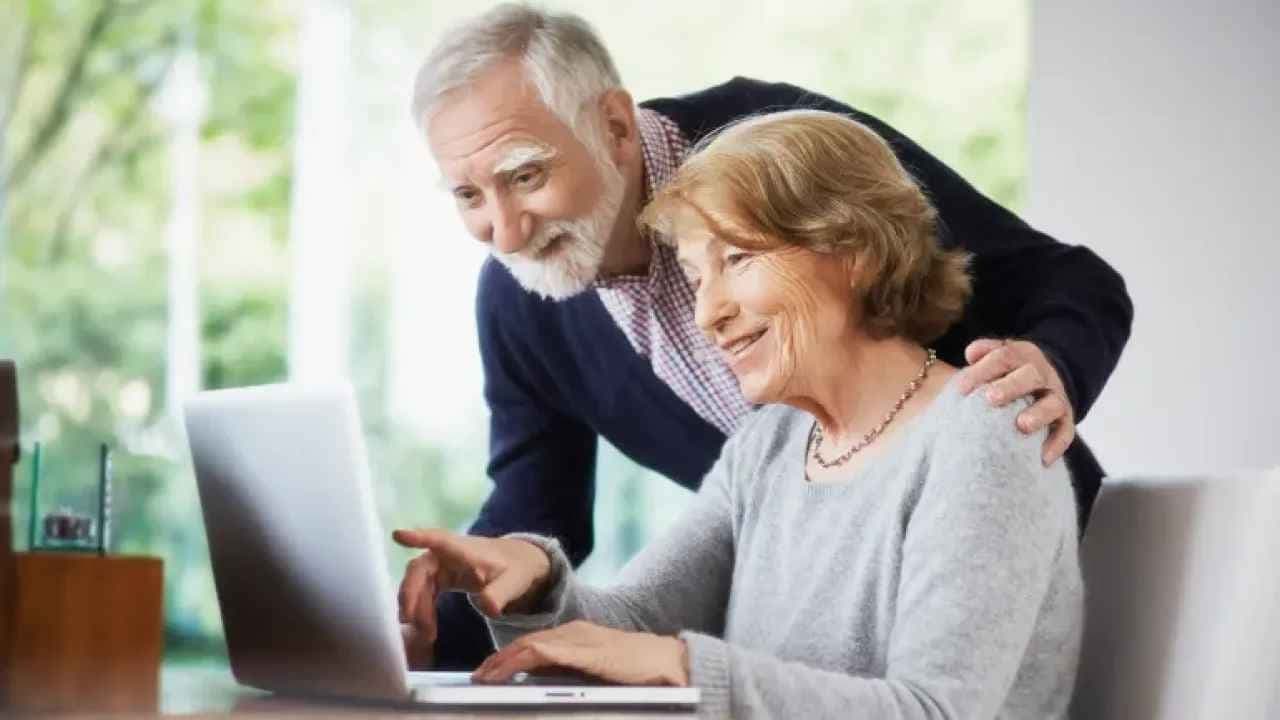 التأثيرات البيئية ونمط الحياة على الشيخوخة المبكرة