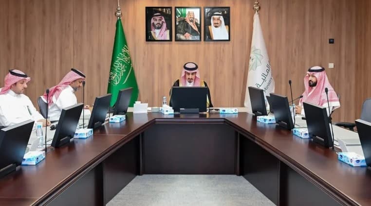 وصفاء اللجنة النقدية تبحث تحديات الاقتصاد العالمي برئاسة السعودية