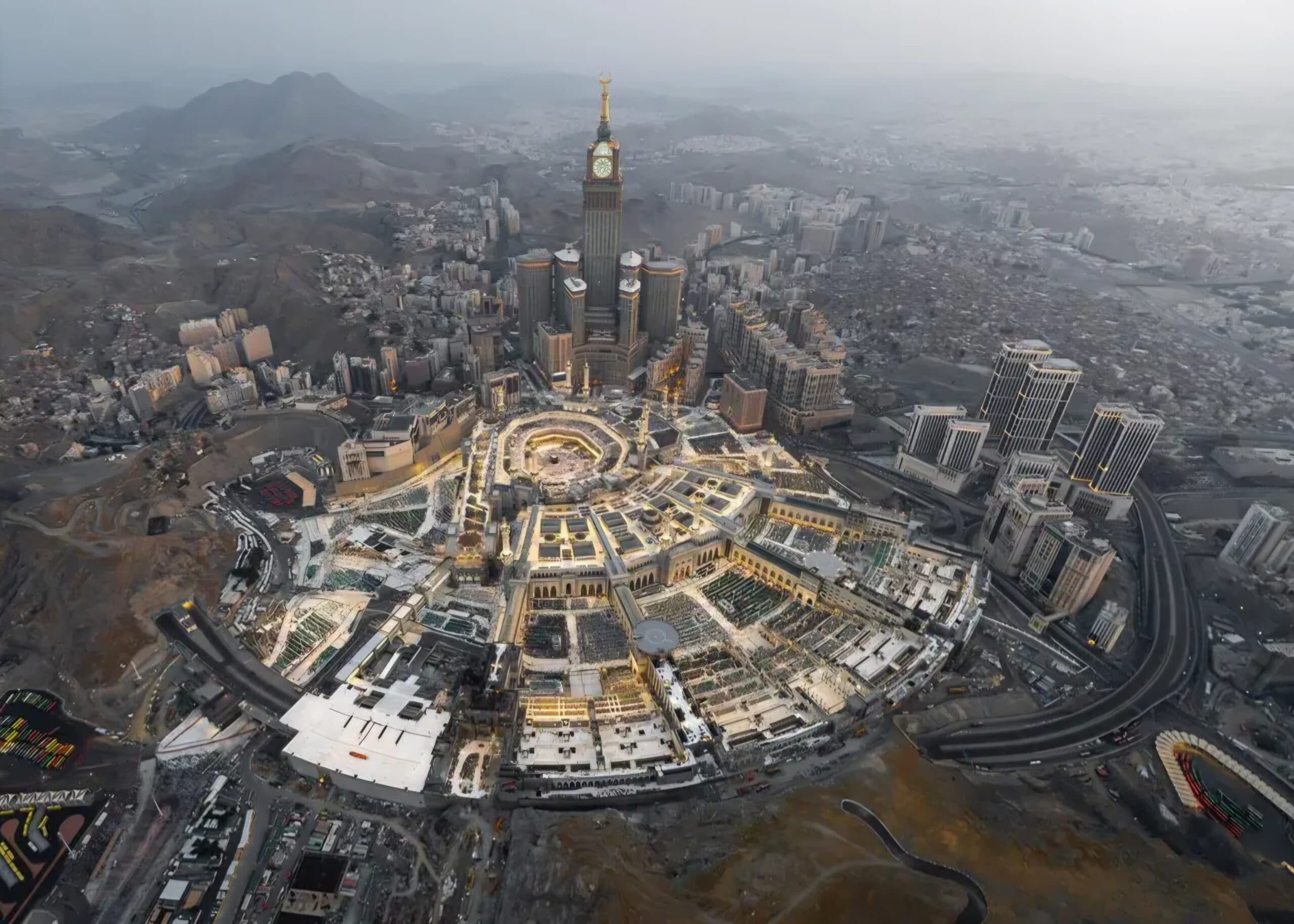 Round-the-clock system for pilgrims to the Two Holy Mosques