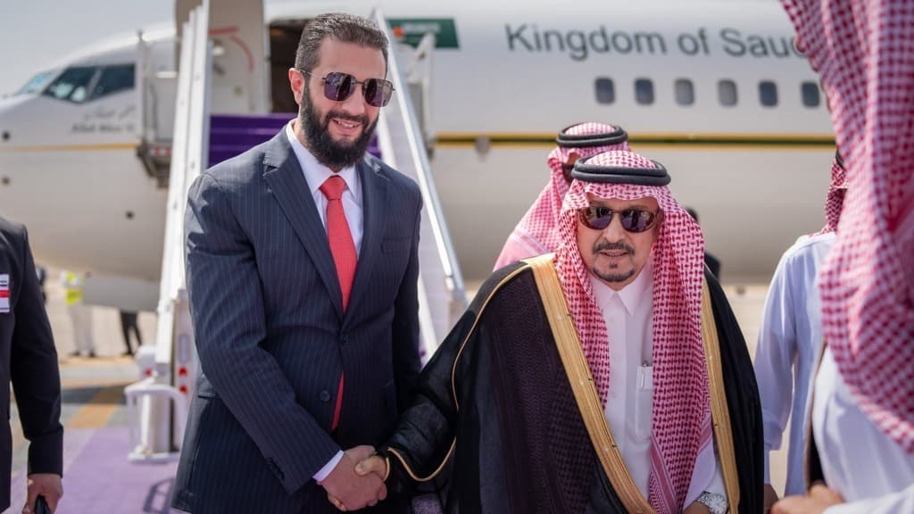 الرئيس السوري يزور الرياض واستقبال أمير المنطقة