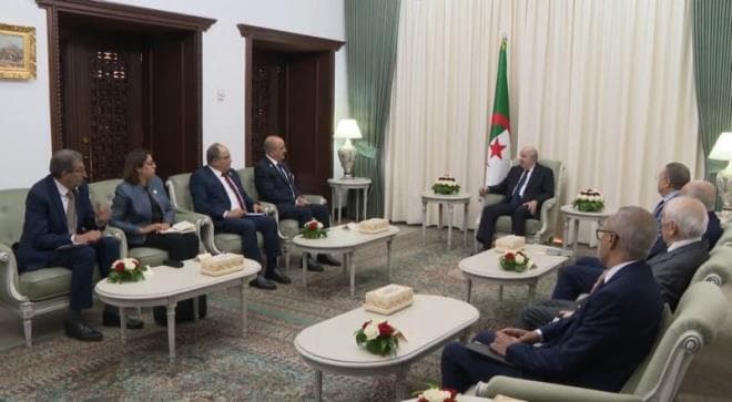 Algerian President Welcomes Foreign Minister at Algerian-Tunisian Joint Committee Meeting
