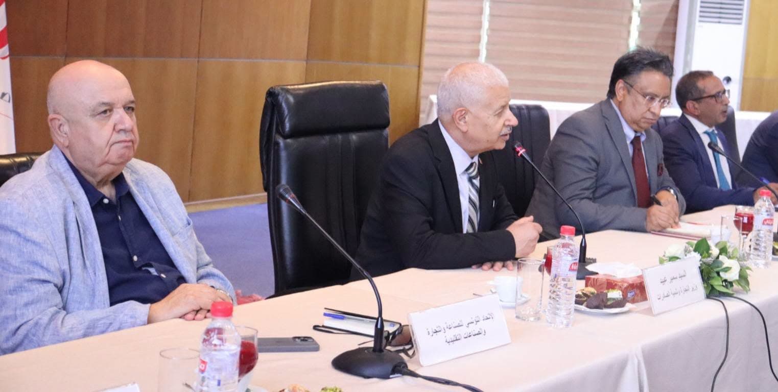وزير التجارة: المطالب بالحفاظ على مكانة تونس في التصدير وتعزيز إشعاعها