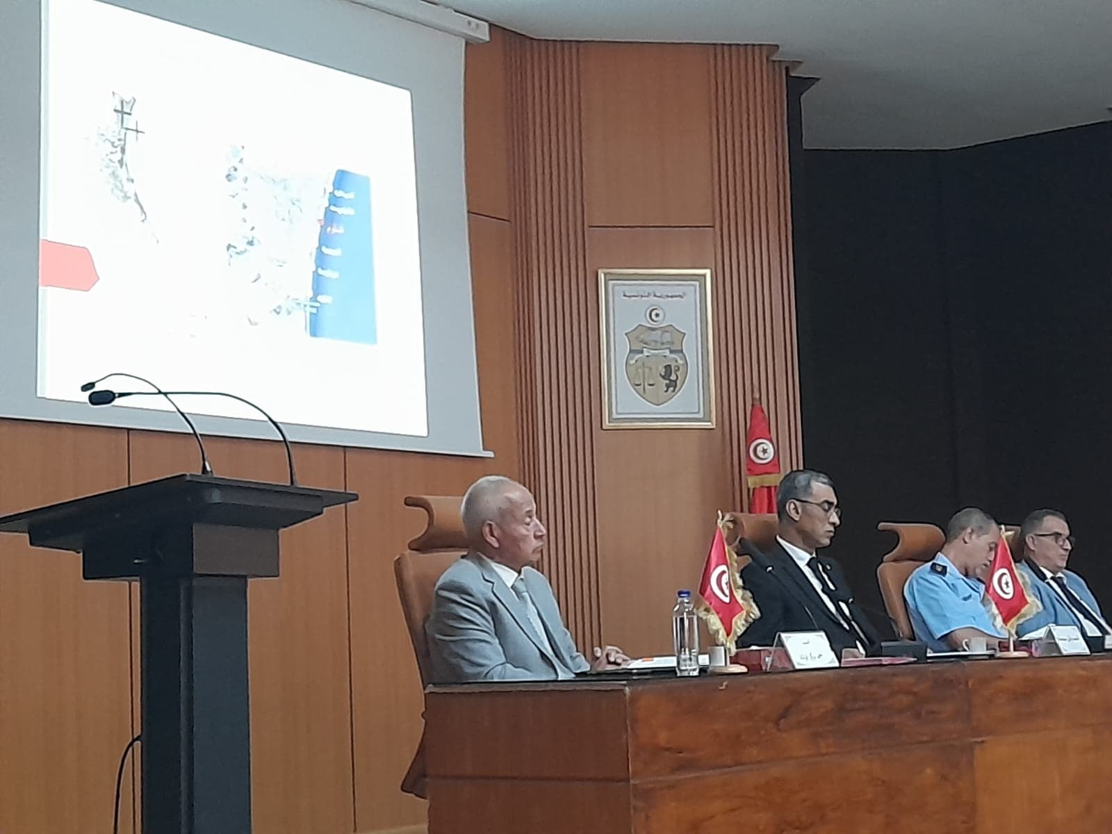 سوسة: الهاجس البيئي والتغيرات المناخية يسيطران على جلسة عمل اللجنة الجهوية لتفادي الكوارث