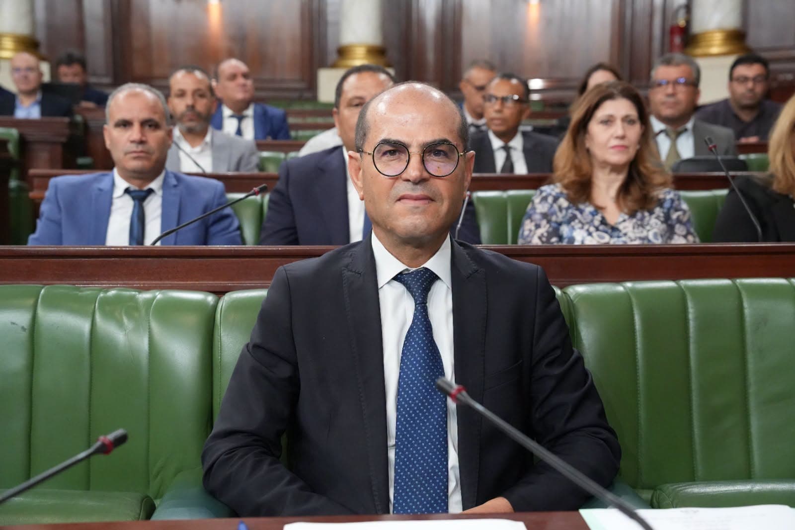 البرلمان يشرع في مناقشة مشروع قانونين بشأن اتفاقيتي ضمان للشركة التونسية للكهرباء والغاز