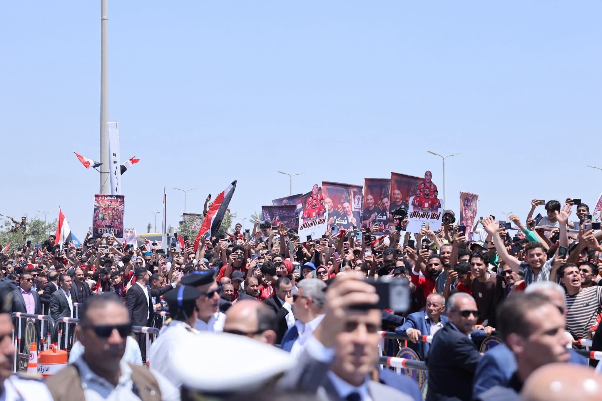 بعد الأداء الباهر في المونديال.. استقبال حار للمنتخب المصري في القاهرة