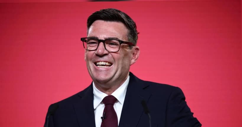 Bernham Elected as Labour Party Leader and Set to Become UK Prime Minister Next Monday