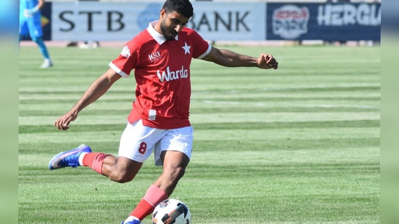 أسامة عبيد يرغب في إنهاء عقده مع النجم