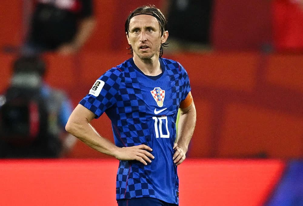 مودريتش يستمر مع ميلان