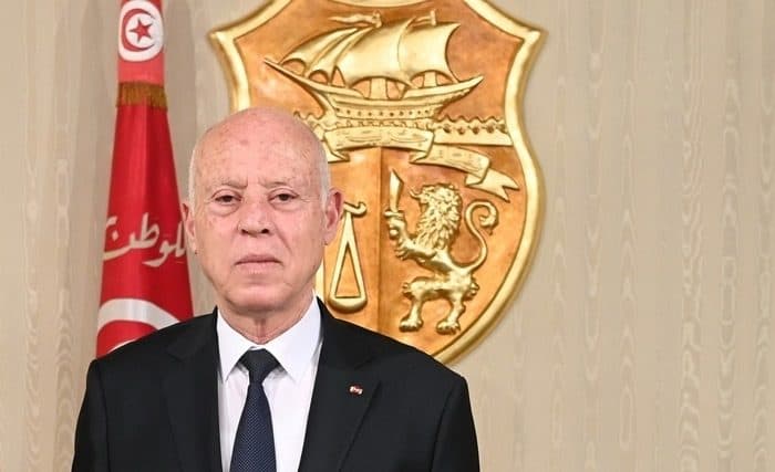 President visits Rades unexpectedly