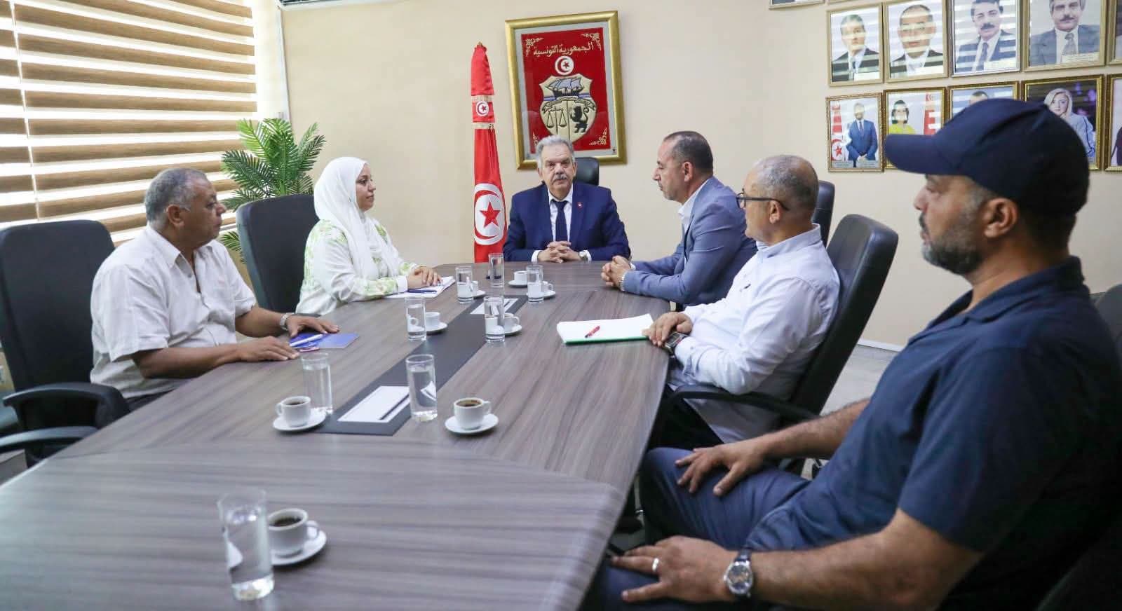 Youth Sports Minister meets Football University delegation