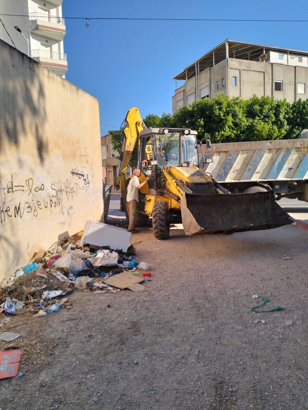 Bousalm prepares for autumn with cleanliness efforts and open manholes