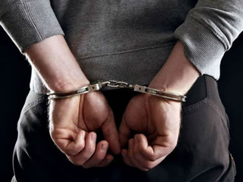 Arrest of suspect in shop theft