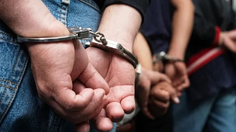 Two takfiri members detained in southern suburbs