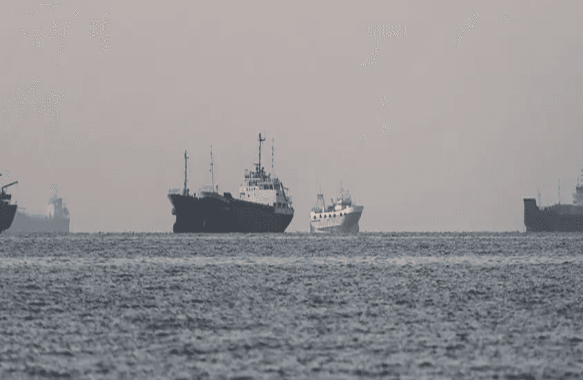 IRGC Navy retaliates against US attack