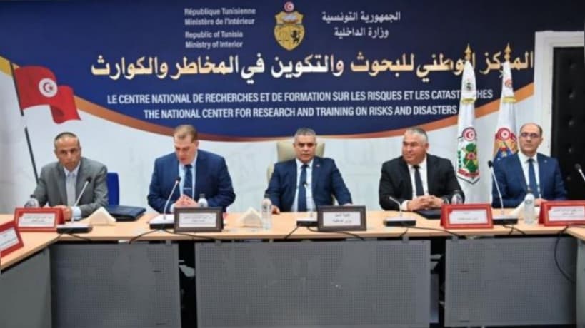 وزير الداخلية يرأس اجتماع اللجنة المختصة