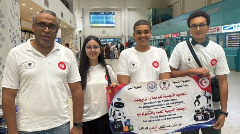 جندوبة تمثل تونس في ملتقى برمجيات وروبوتات بالصين
