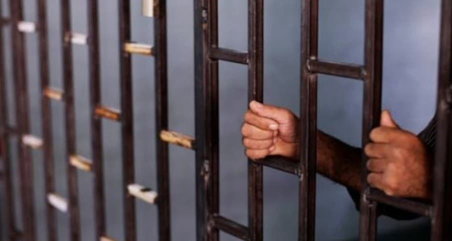 سجين محكوم بالإعدام يحصل على شهادته الثانية