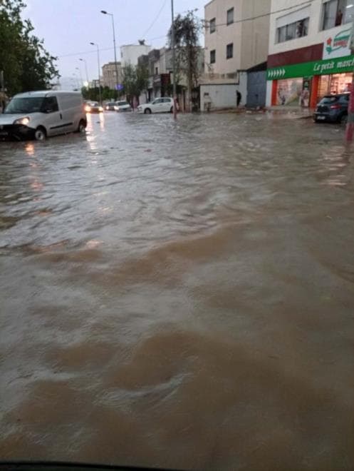 بن عروس يسجل تدفق أمطار غزيرة