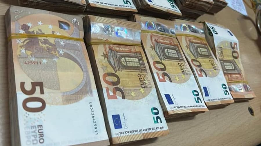 محاولة تهريب 450 ألف يورو عبر رأس اجدير تفشل