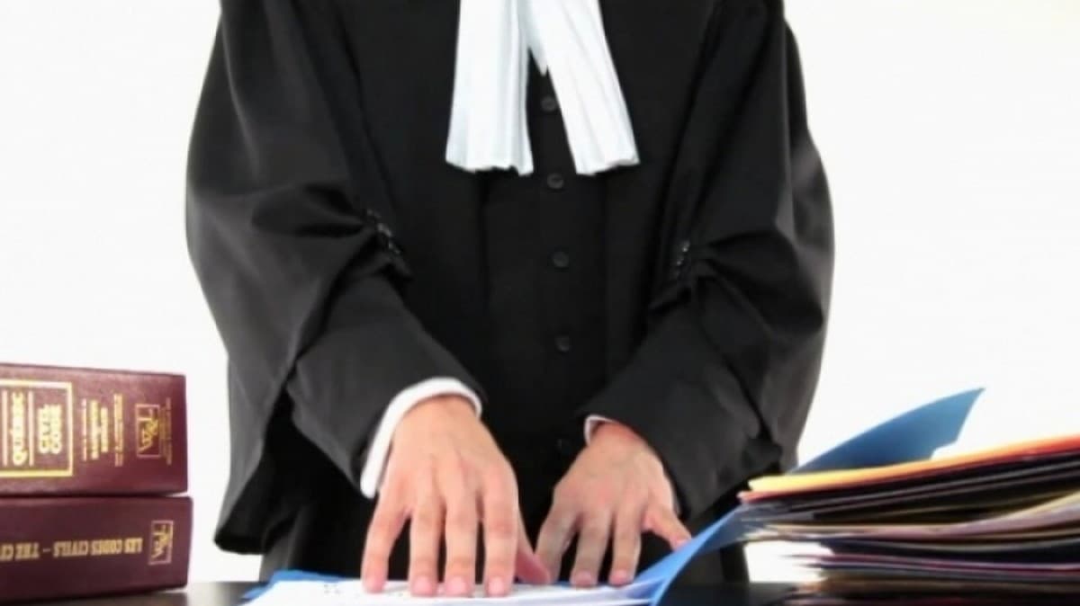 Disbarred lawyer linked to drugs