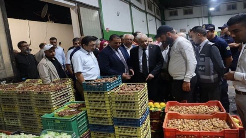 Monastir: Minister Visits Fish and Fruit Markets