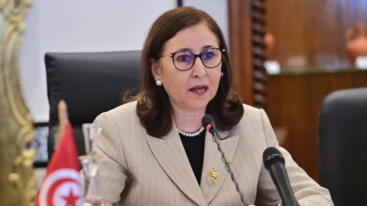 رئيسة الحكومة تدعو لإعداد عقود وبرامج 2026-2030