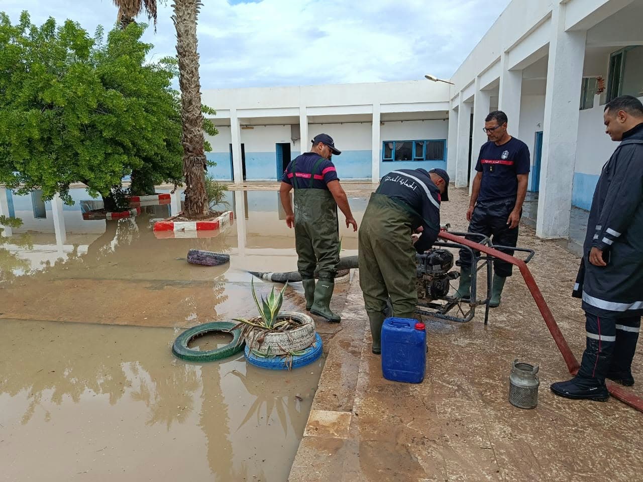 تدخلات ميدانية في جربة حومة السوق بعد الأمطار