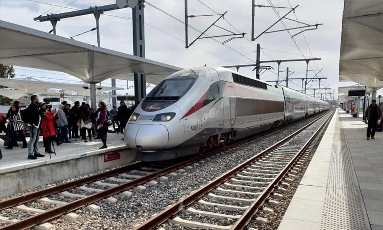 Railway trains carry over a million passengers during Eid