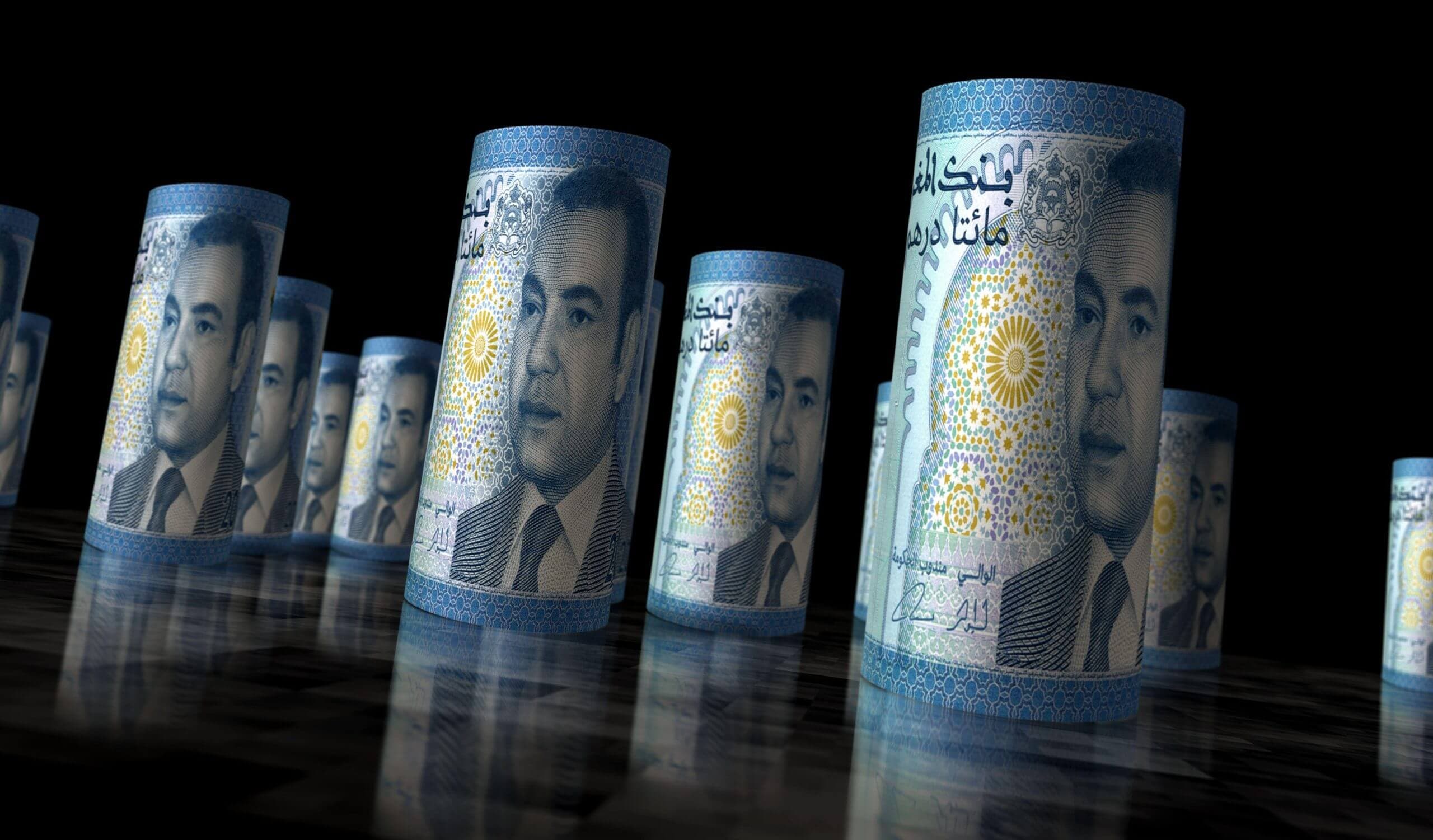 USD/AED Falls Slightly
