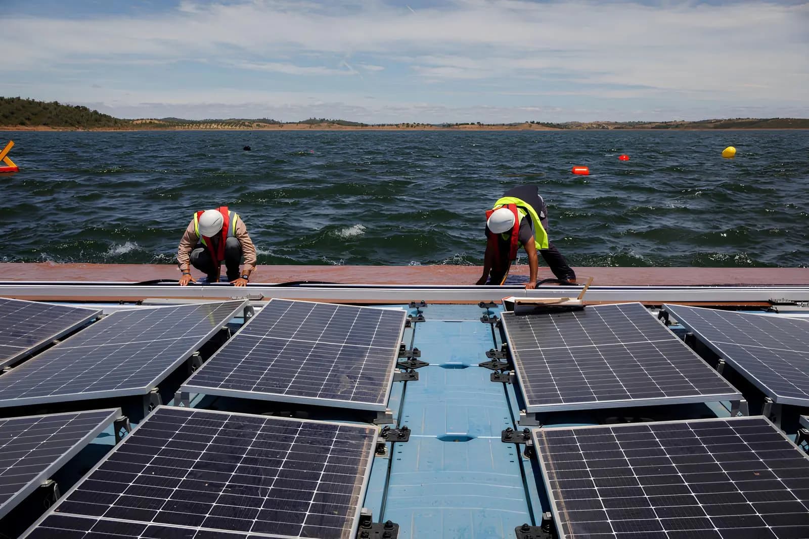 Sobou Agency plans solar panels on 12 dams