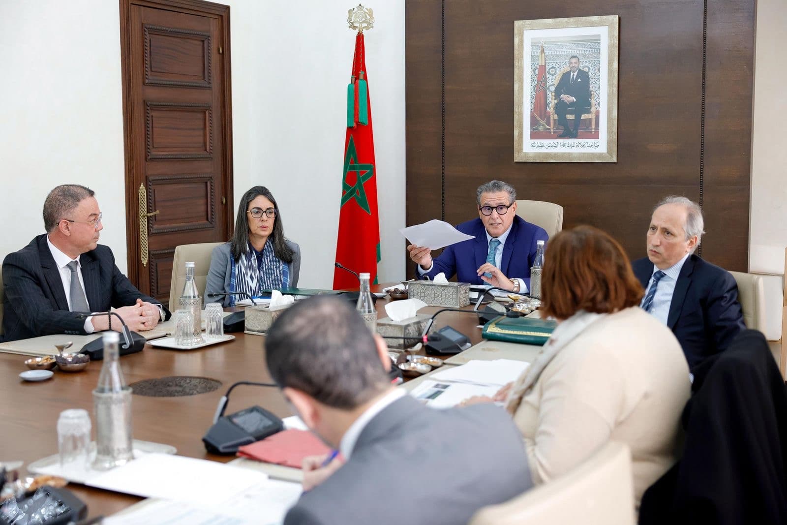 Government delays biometric passport draft decree and postpones medication price setting