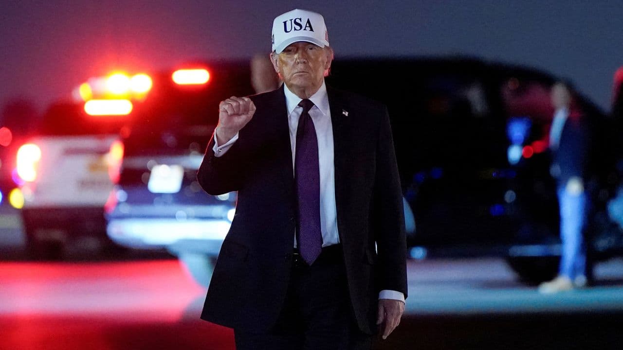 Trump warns Iran to end war or face destruction