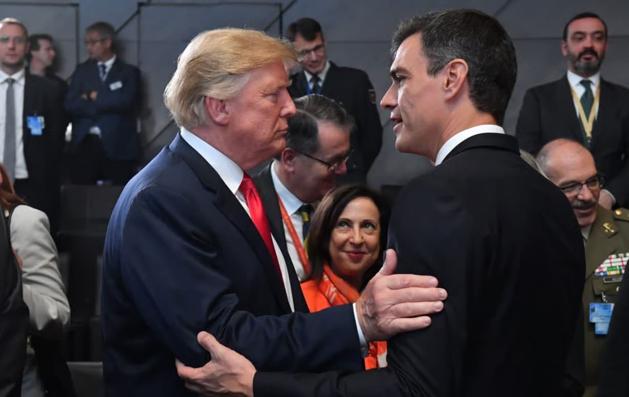 Trump warns Spain risk of collapse over border crisis