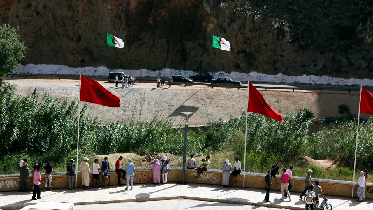 Moroccan-Algerian border opens briefly for youth return
