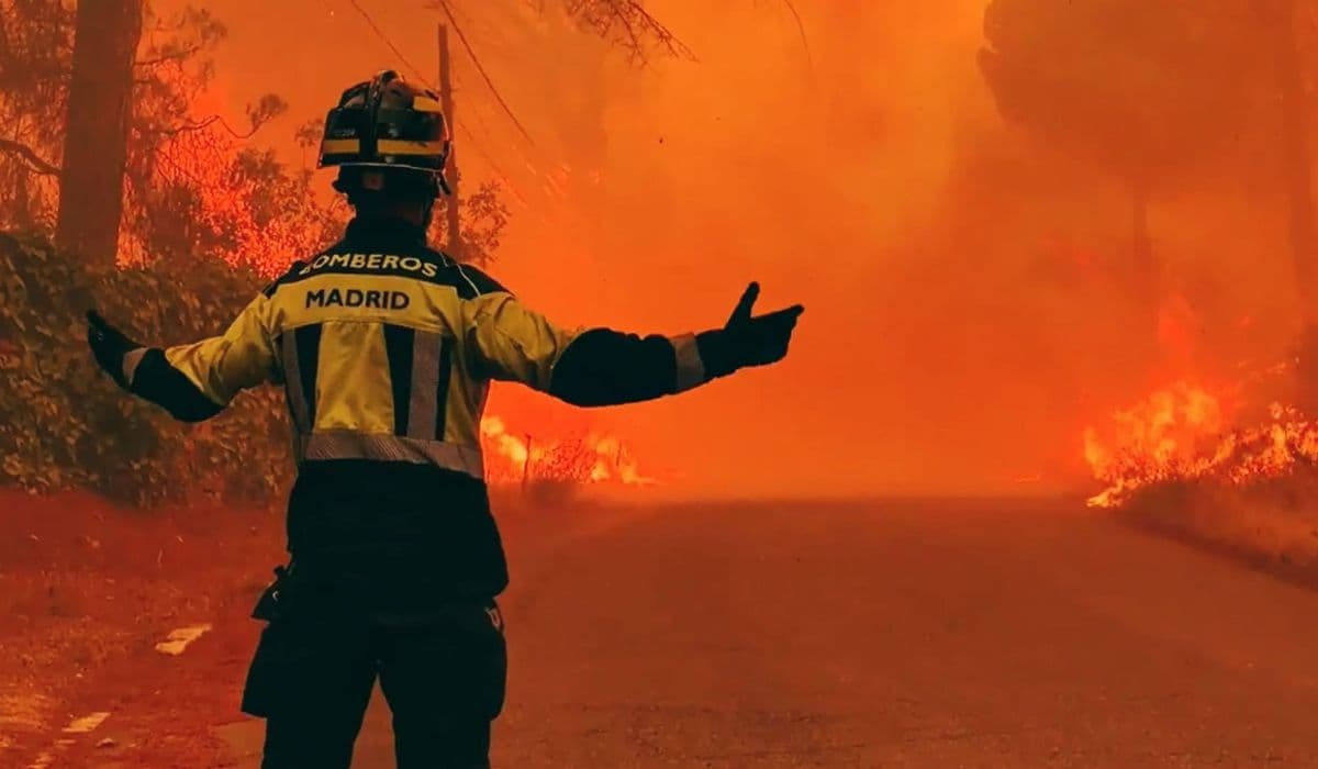Madrid wildfires force 35,000 evacuations
