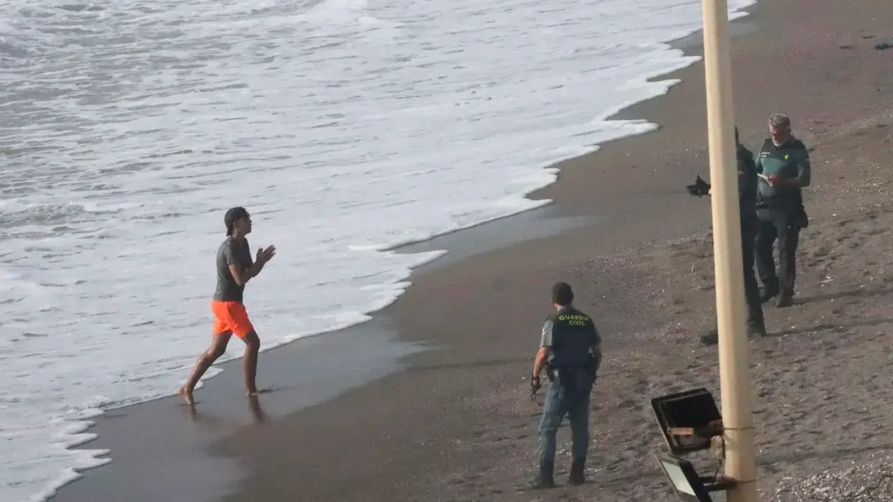 حكم إسباني يمنع إعادة المهاجرين الفوريىن