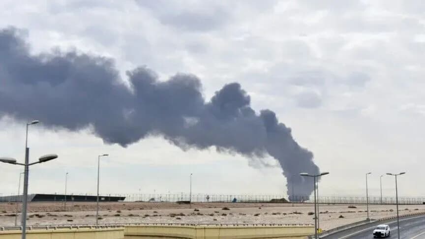 البحرين والكويت يعلنان تعرضهما لهجمات إيرانية صباح اليوم