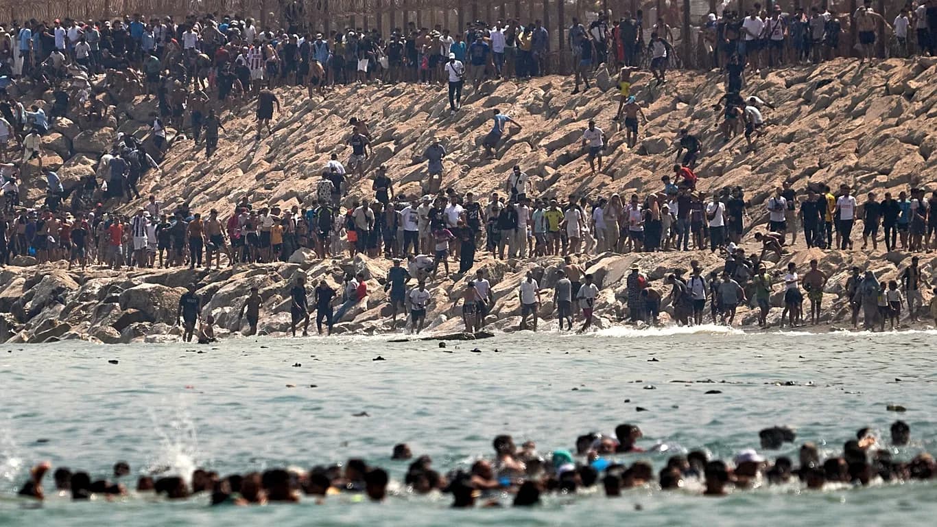 إيفي: الرباط أبلغت مدريد قبل أزمة سبتة عن قرار المحكمة العليا وتواصل التعاون في ملف الهجرة