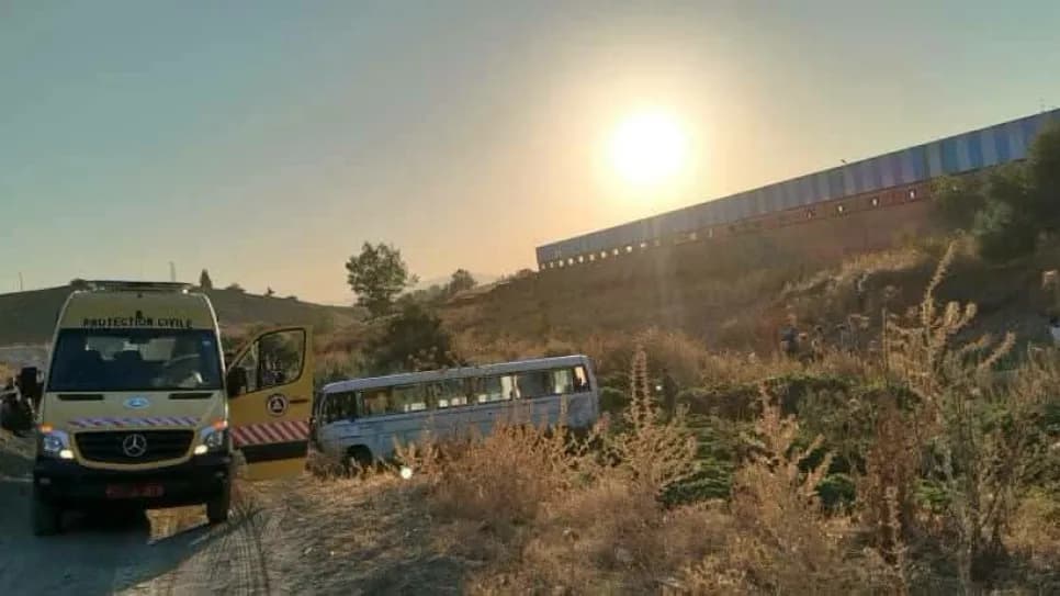 Six workers die as bus overturns in Algeria