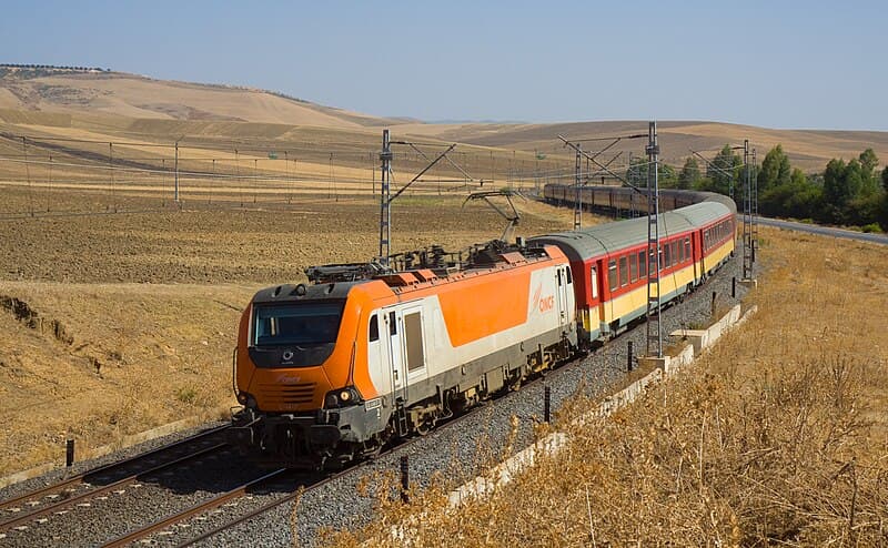 Freight train derails near Al-Qasr al-Kabir