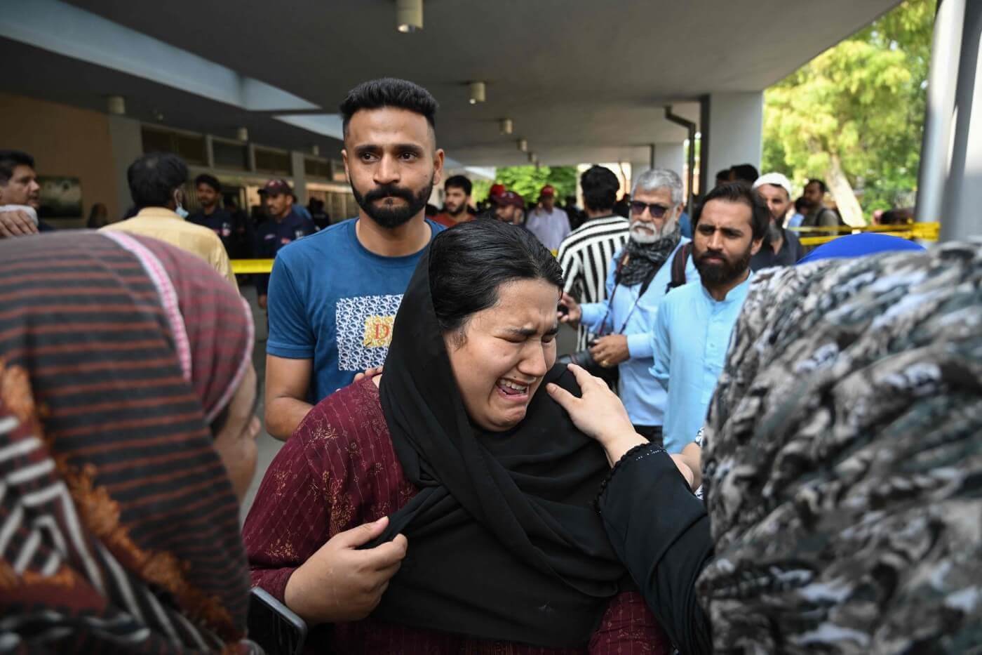 Pakistani hospital fire kills 14 infants