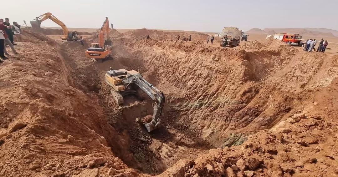 الجزائر تنقذ طفل بئر عميقة