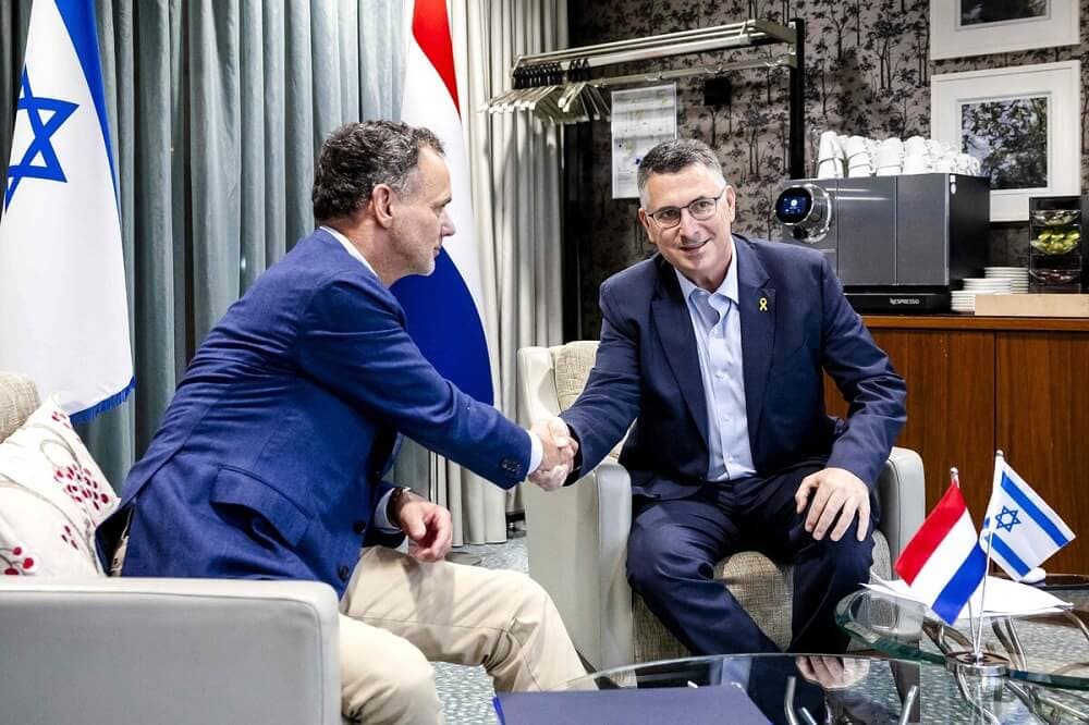 إسرائيل تلغي وضع الدبلوماسي عن هولنديين بعد العقوبات