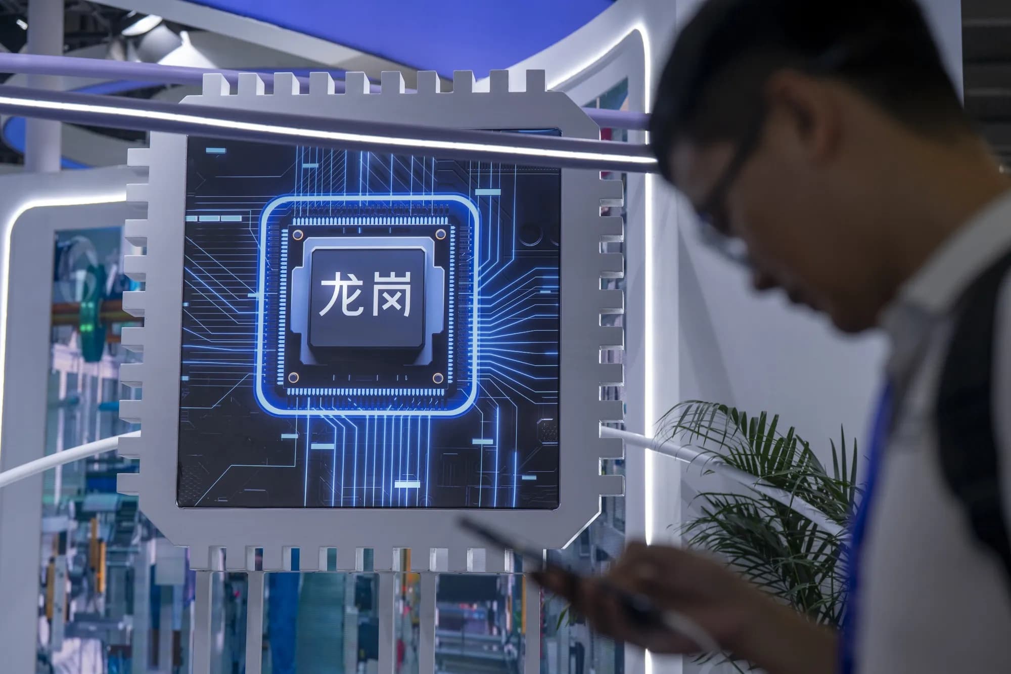China's IT and software revenues surpass $1.3T